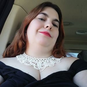 Meet your Posher, Carrie